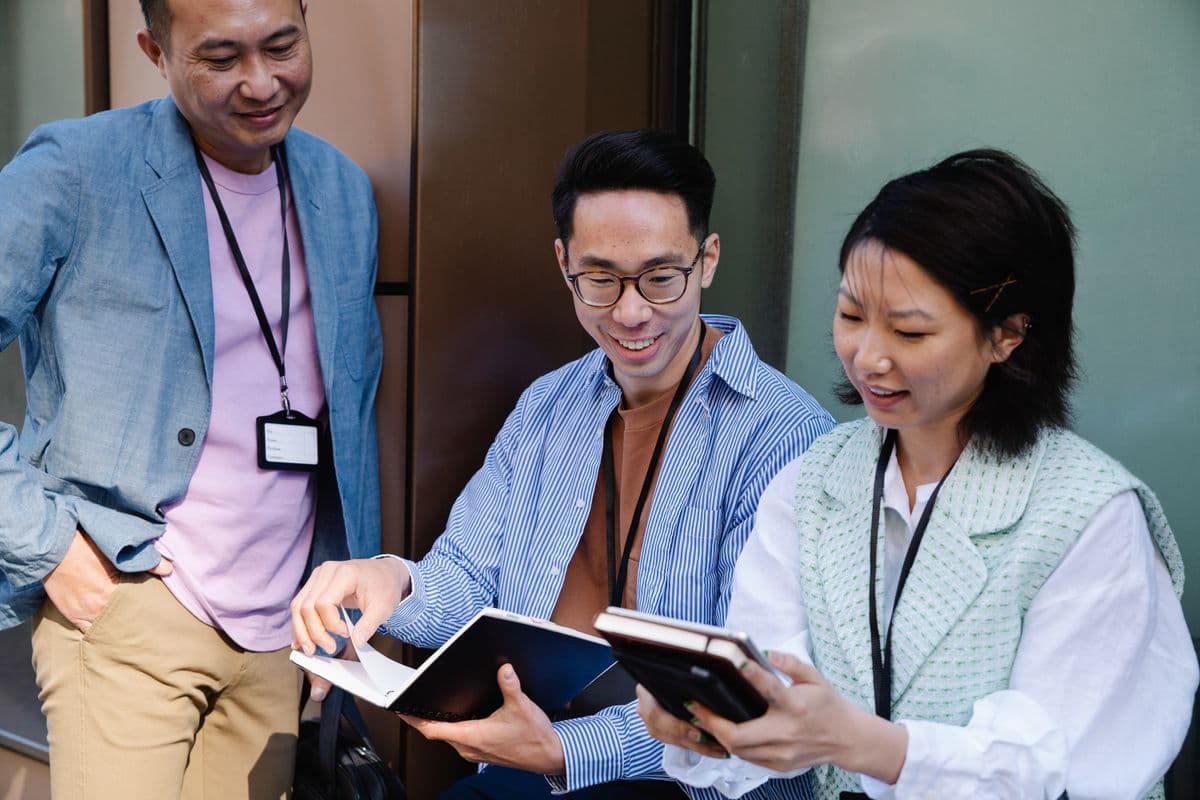 People working together during a shared conversation